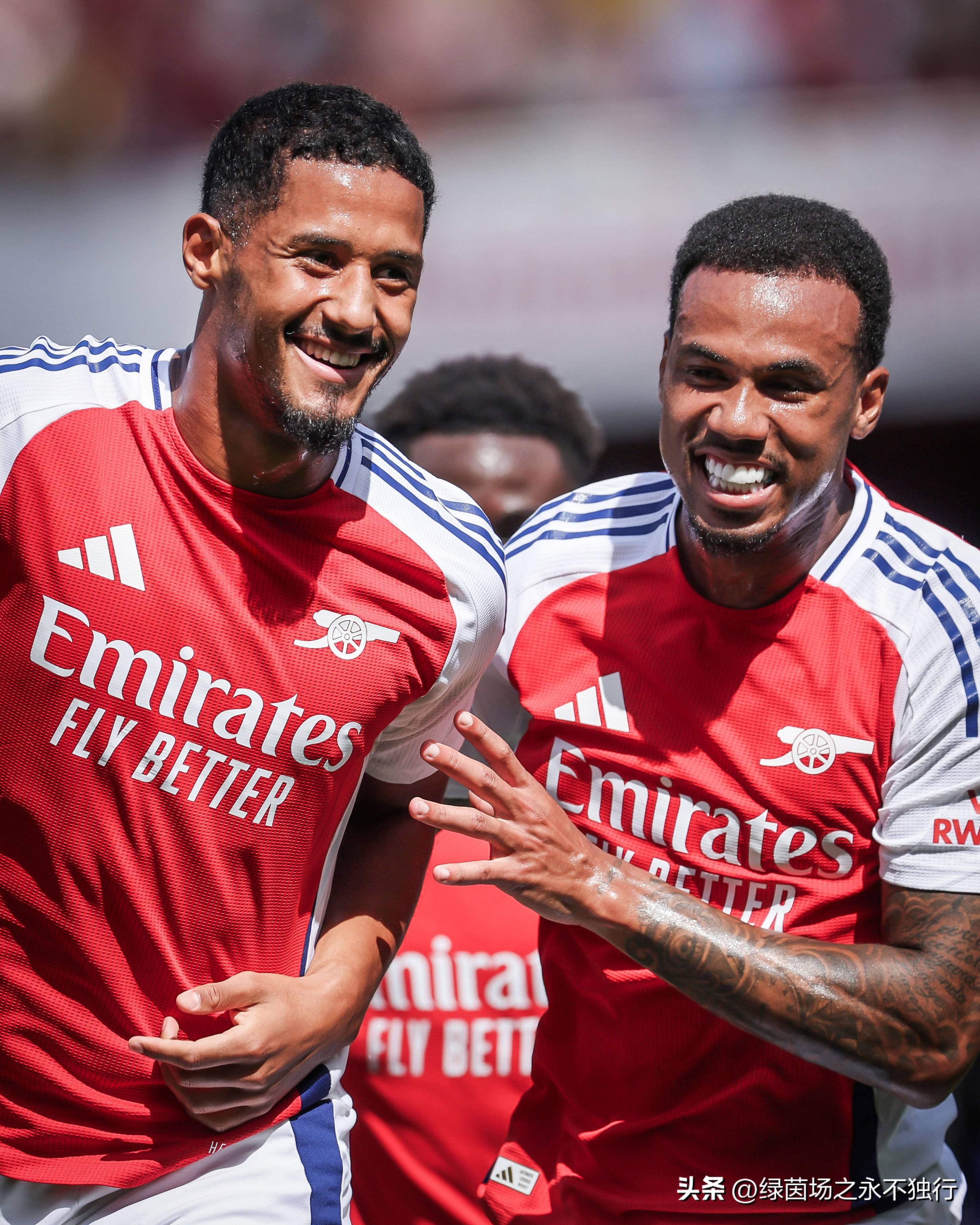 底特律活塞训练开放日；赛前门线救险引欢呼；欧冠在即；阵容厚度经受考验的简单介绍-爱游戏ayx全站